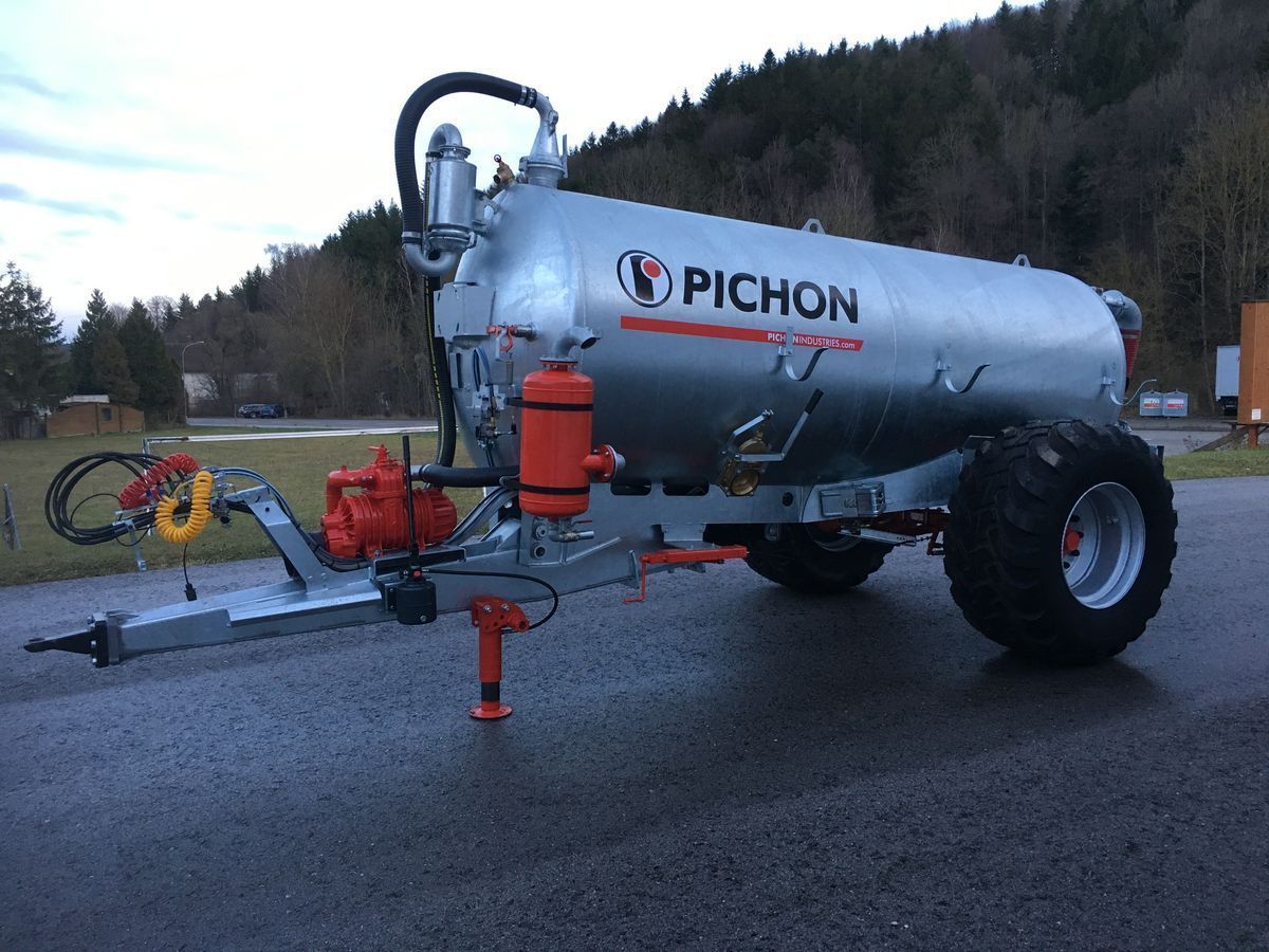 E-FARM: Pichon tci 7150 - Citerne - id QQRS985 - 22 900 € - Année: 2019 - Autriche