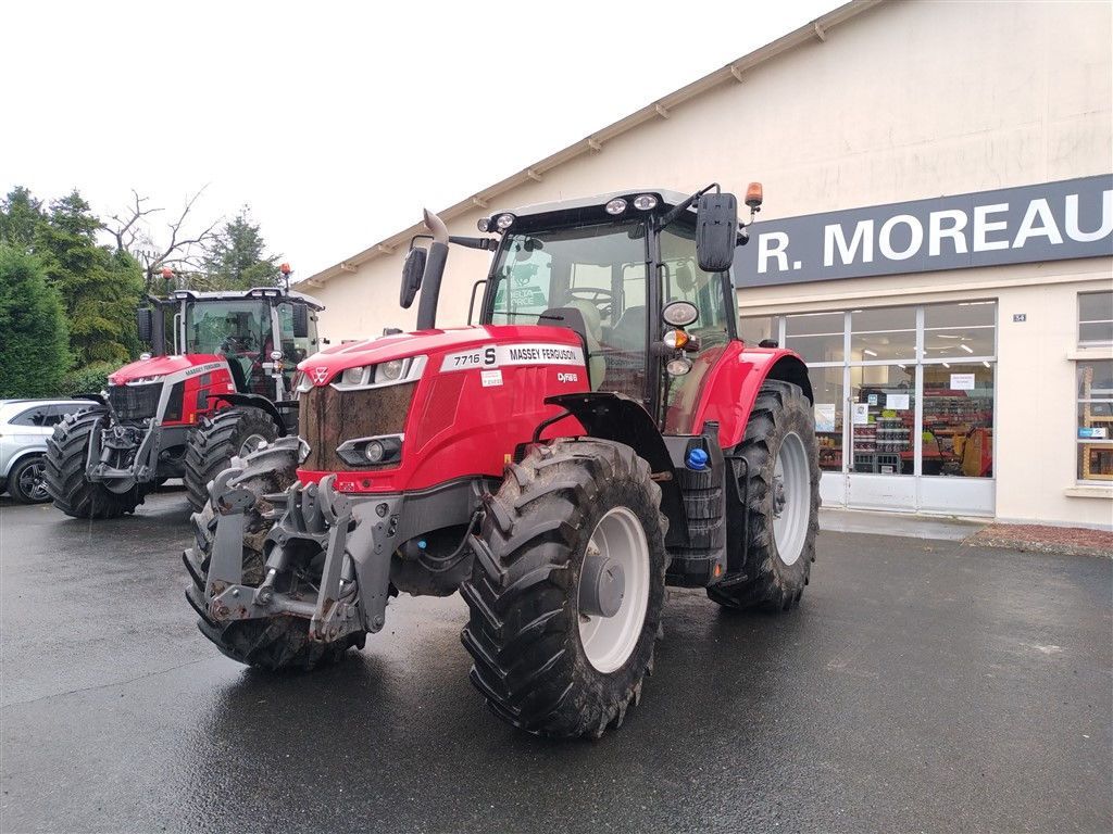 Massey Ferguson 7716S Efficient Trattore 79.000 €