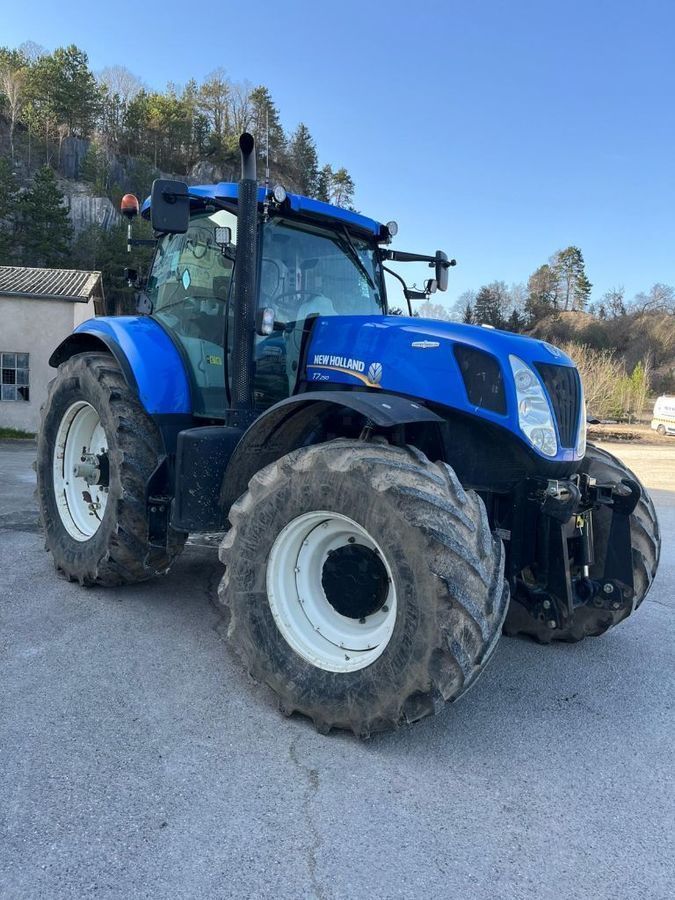New Holland T7.250 Traktori 60 000 €