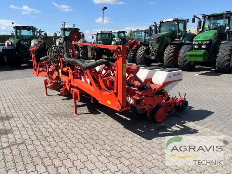 E-FARM: Kuhn maxima 2 - Precision drill - id RSRSLPN - €9,900 - Year of construction: 2011 - Germany