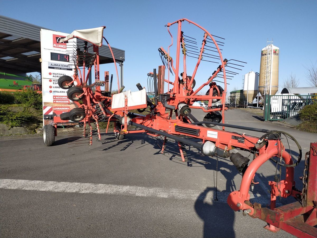 E-FARM: Kuhn GA 6620 - Faneuse - id ESJIMV9 - 15 900 € - Année: 2019 - France