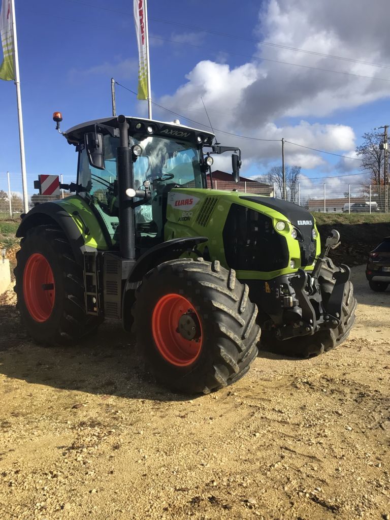 Claas Axion 800 Tractor €98,000
