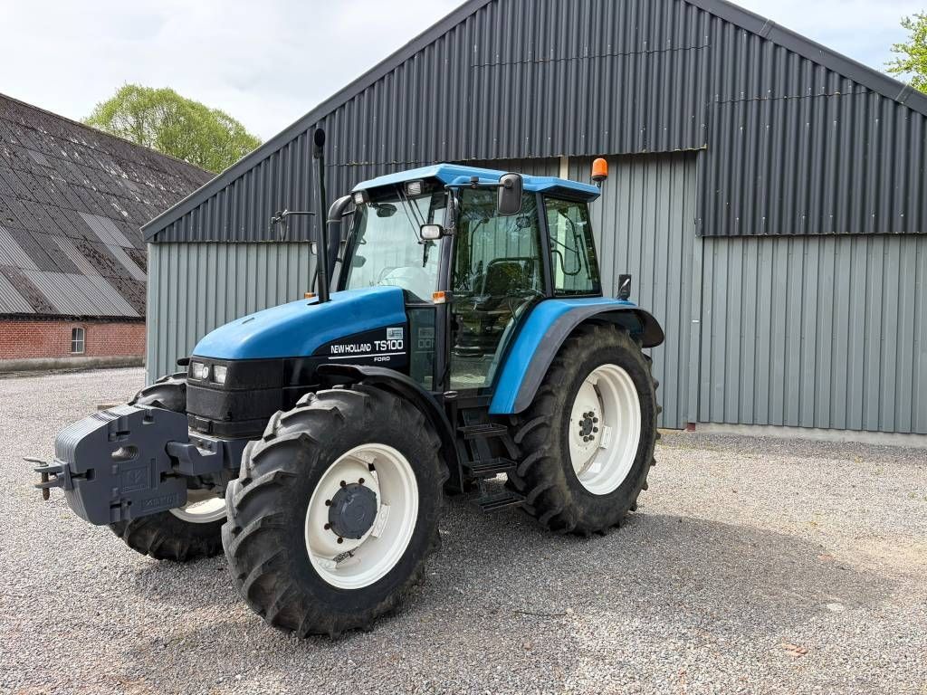 New Holland TS 100 Trattore 16.950 €