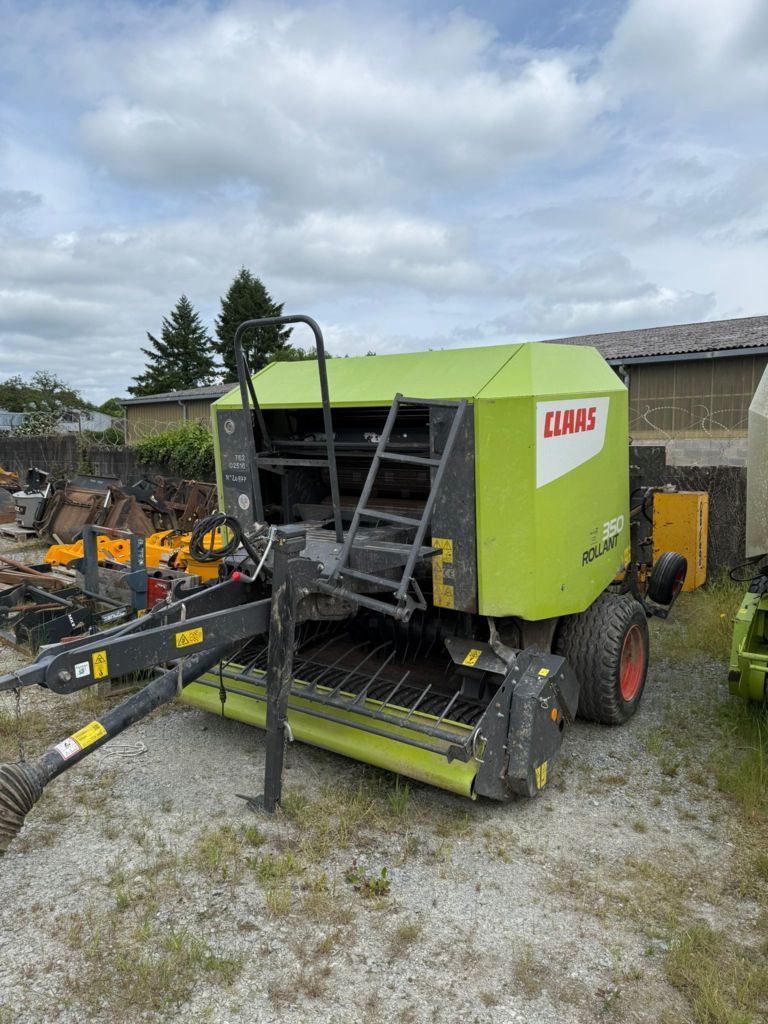 E-FARM: Claas rollant 350 - Baler - id N4K8HEY - €17,000 - Year of construction: 2019 - Total number of bales produced: 7,000,France