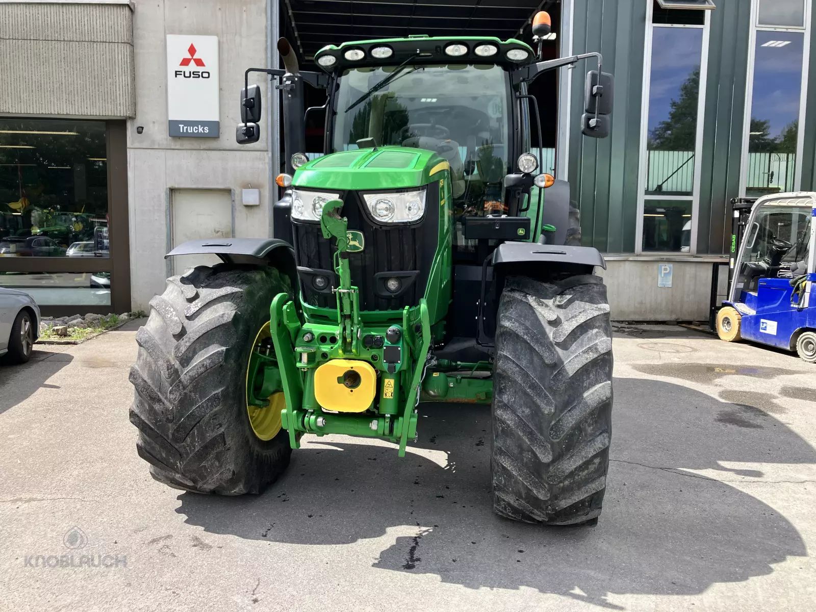 E-FARM: John Deere 6215 R - Traktor - id JA9B2C2 - 108.000 € - Baujahr: 2019 - Abgelesene Motorstunden: 4.666,Motorleistung (PS): 259,Deutschland