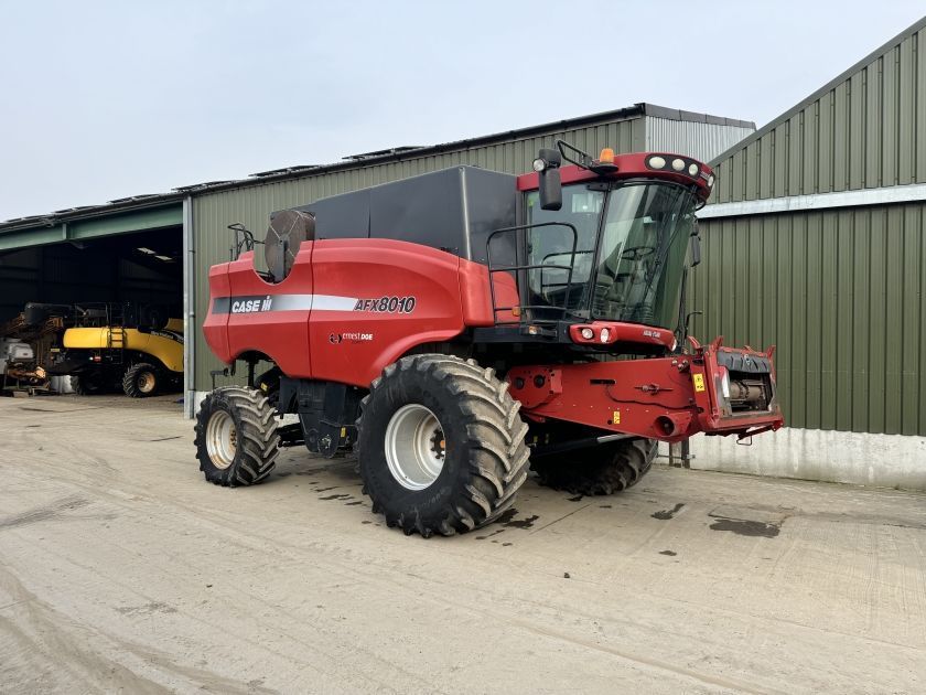 Case IH Axial-Flow 8010 Moissonneuse-batteuse 45 108 €