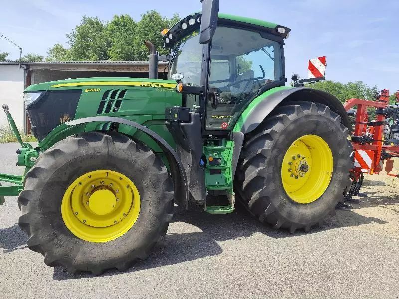 E-FARM: John Deere 6215 R - Tractor - id ZTBZGQH - 124.000 € - Año: 2021 - Horas: 1950,Potencia del motor: 215,Francia