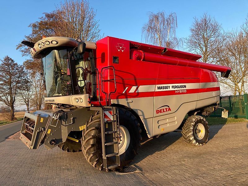 Massey Ferguson Delta 9280 Combine harvester €49,000