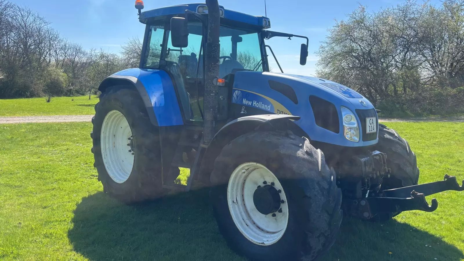 New Holland TVT 190 Traktor 18 658 €