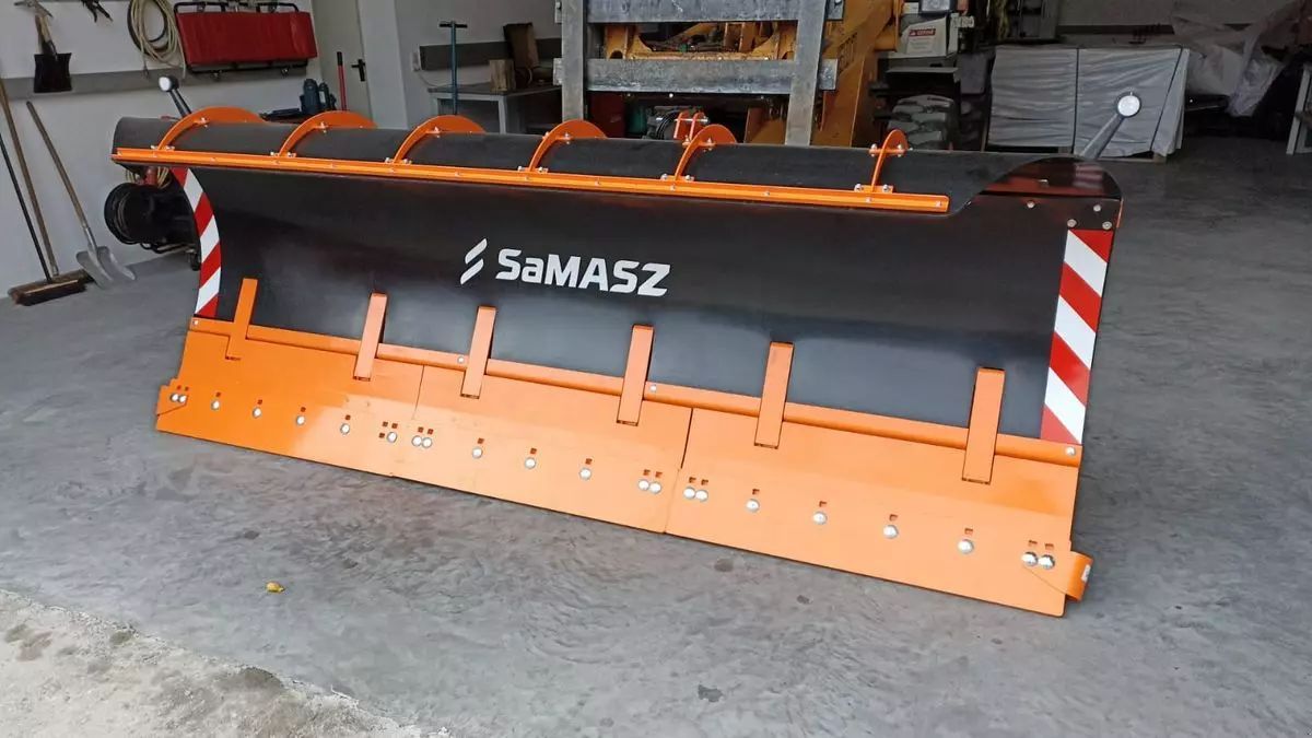 E-FARM: SaMASZ jump 320 - Municipal equipment - id GSQUTUB - €6,833 - Year of construction: 2022 - Austria