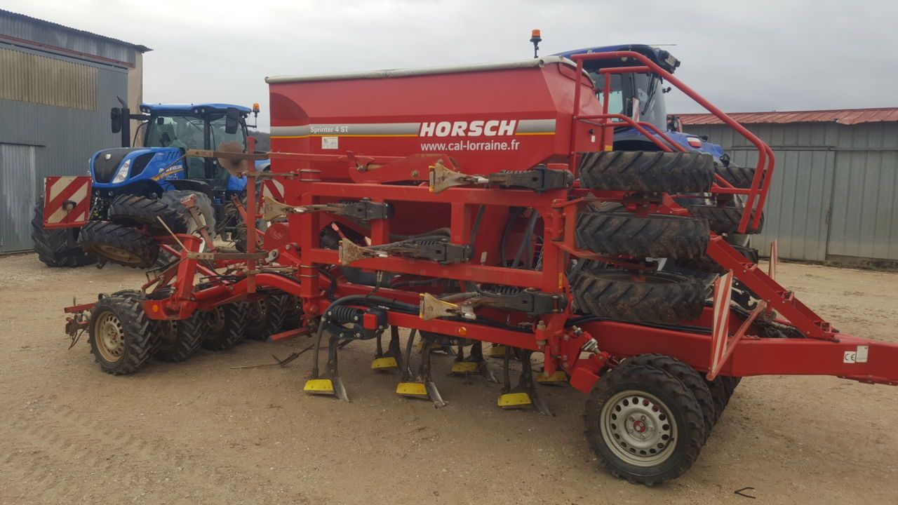 E-FARM: HORSCH Sprinter 4 ST - Direkte såmaskine - id 2YB3NCX - Produktionsår: 2005 - Frankrig