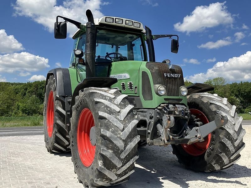 Fendt 820 Vario tractor €55,000