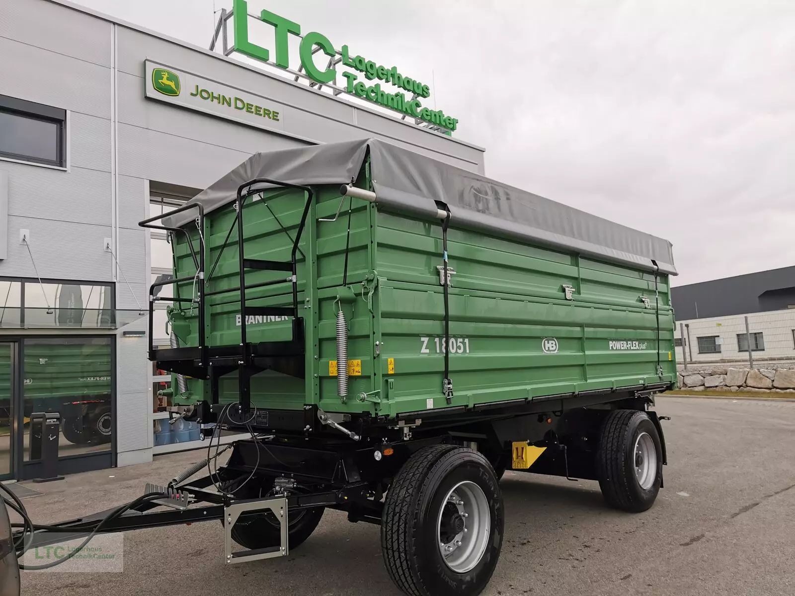 E-FARM: BRANTNER z 18051 aktion - Basculantă - id EDXU4RR - 27.458 EUR - Anul: 2023 - Austria