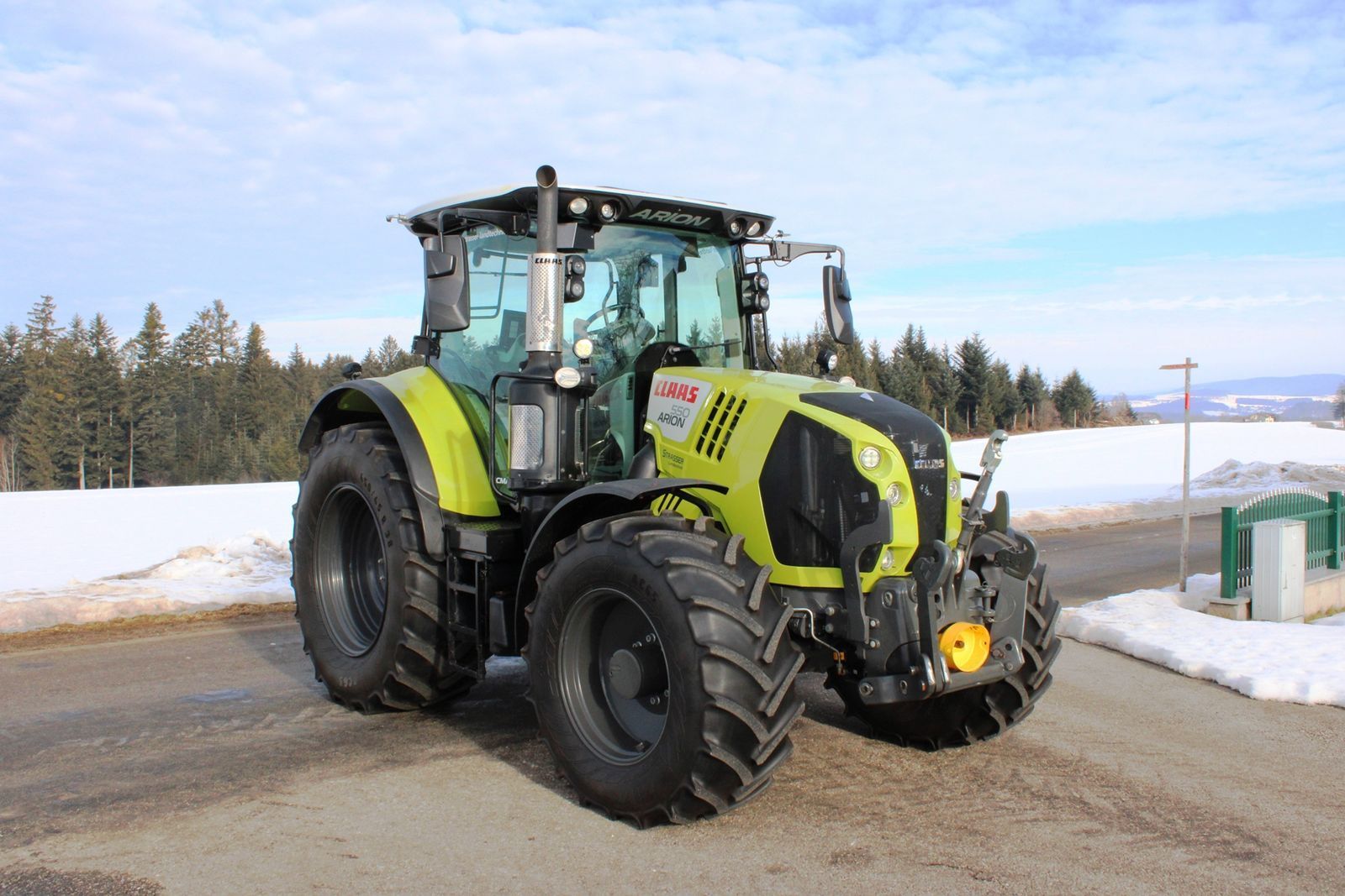 Claas Arion 550 CMATIC Tractor €69,917