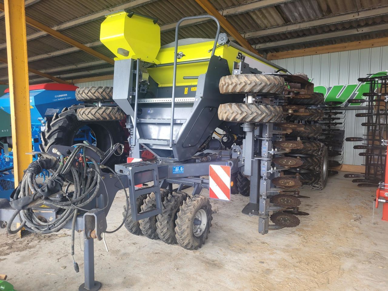 E-FARM: Sky maxidrill wt25-4 - Direktsaatmaschine - id FYAPALE - 69.000 € - Baujahr: 2019 - Frankreich