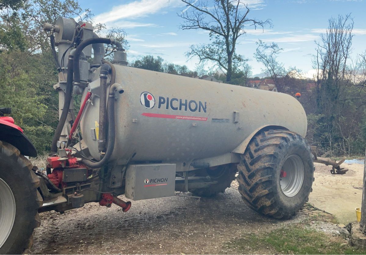 E-FARM: Pichon tci 11350 - Samojezdny wóz asenizacyjny - id BHZBGDJ - 29 500 € - Rok produkcji: 2018 - Francja