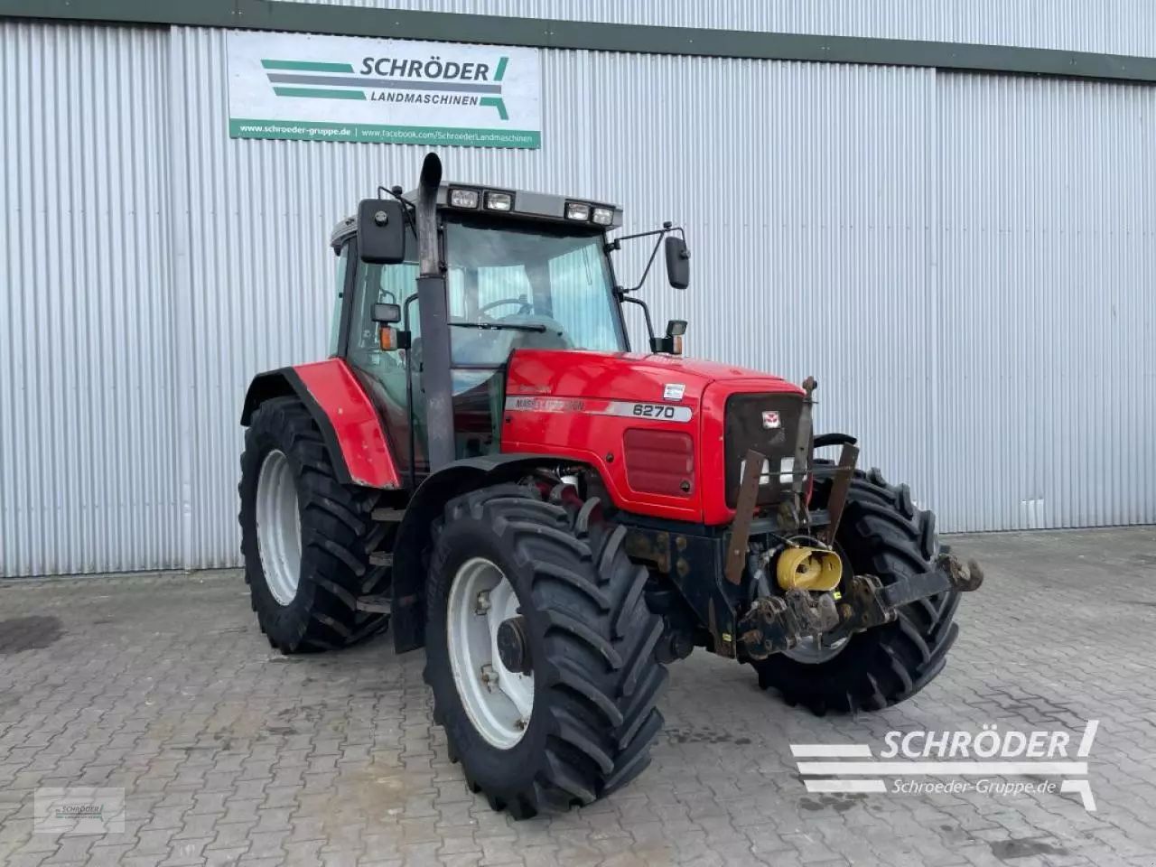E-FARM: Massey Ferguson 6270 - Traktor - id UH8KNAT - 17.885 € - Baujahr: 2003 - Abgelesene Motorstunden: 13.501,Motorleistung (PS): 120,Deutschland
