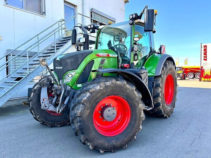 Fendt 718 Vario Profi Plus Tractor €131,933