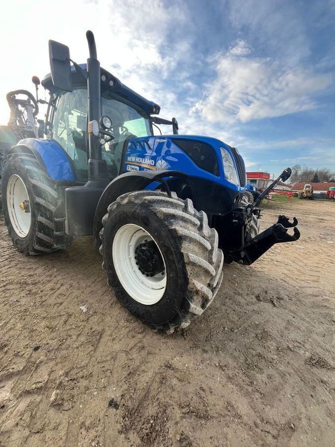 New Holland T7.270 AC Tractor €145,000