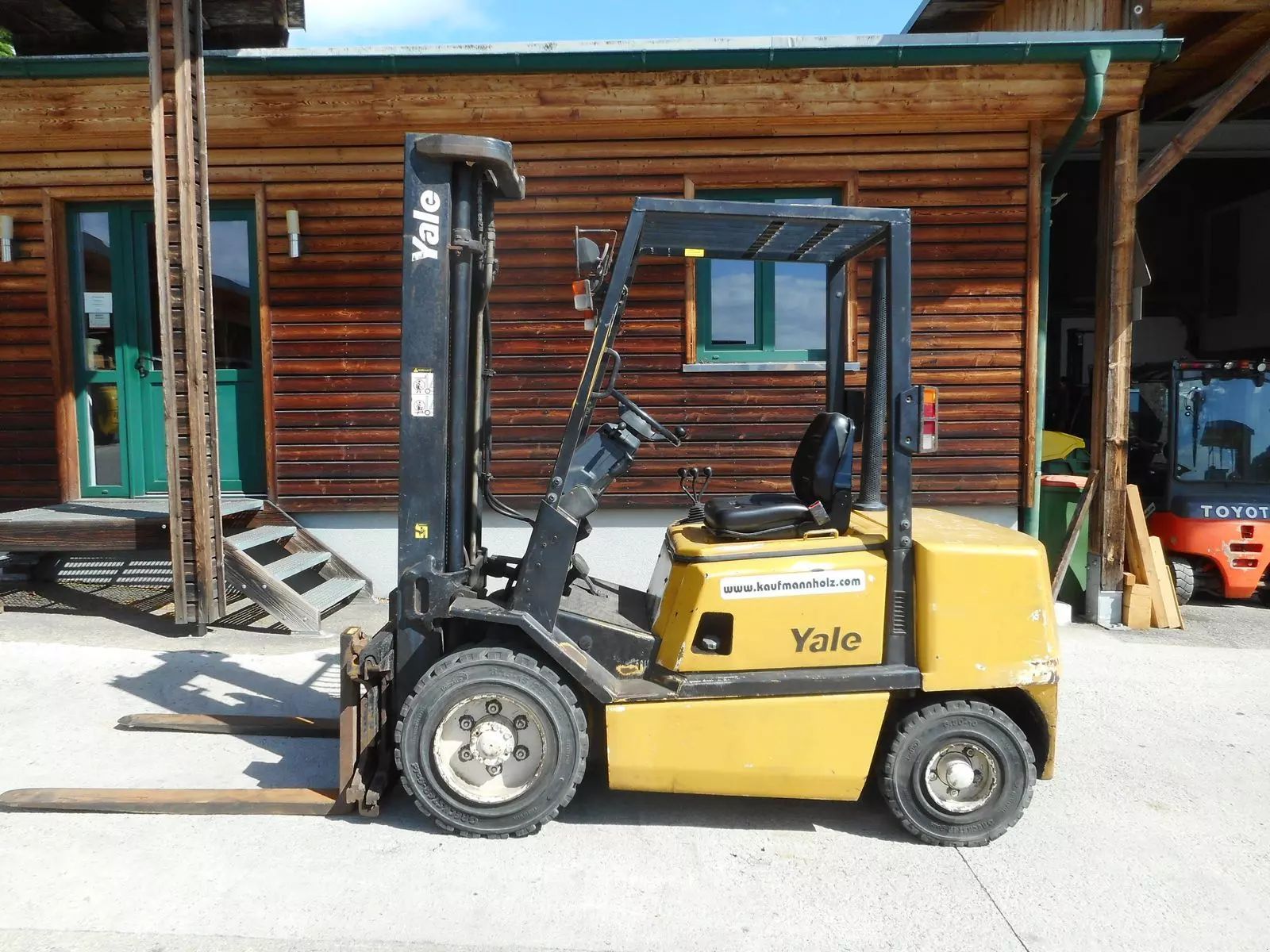 Yale gdp30 triplex 5,35m + ss Περονοφόρο ανυψωτικό 7.950 €