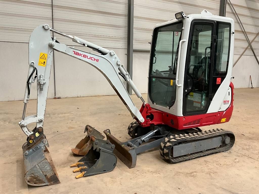 Takeuchi tb 216 Minigraver 18.500 €