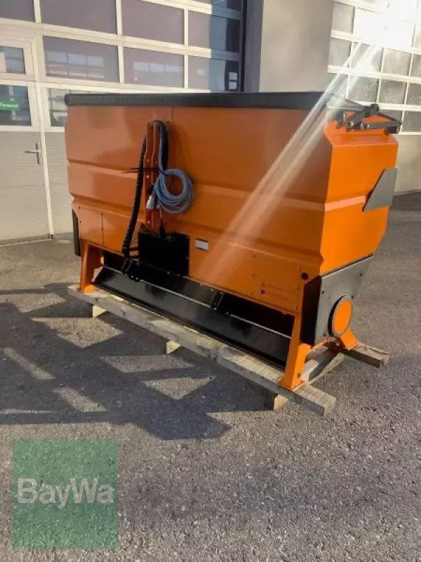 E-FARM: Kugelmann d1352 va kugelmann dreipunktst - Municipal equipment - id YTBZEYI - €17,391 - Year of construction: 2023 - Germany