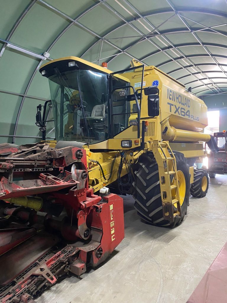 New Holland TX 64 Plus Kombajn zbożowy 23 000 €