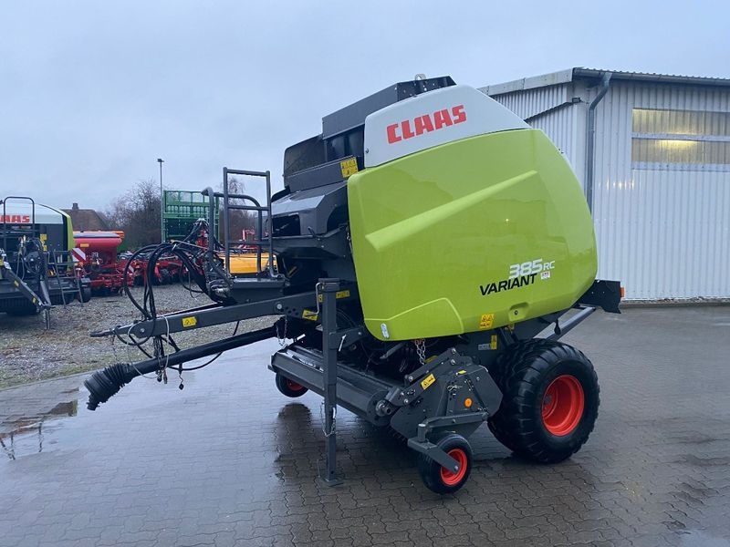 Claas Variant 385 RC Pro baler €31,000