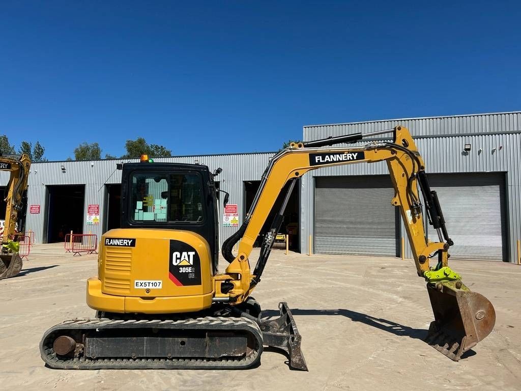 Caterpillar 305 e2 Mini excavator €28,365