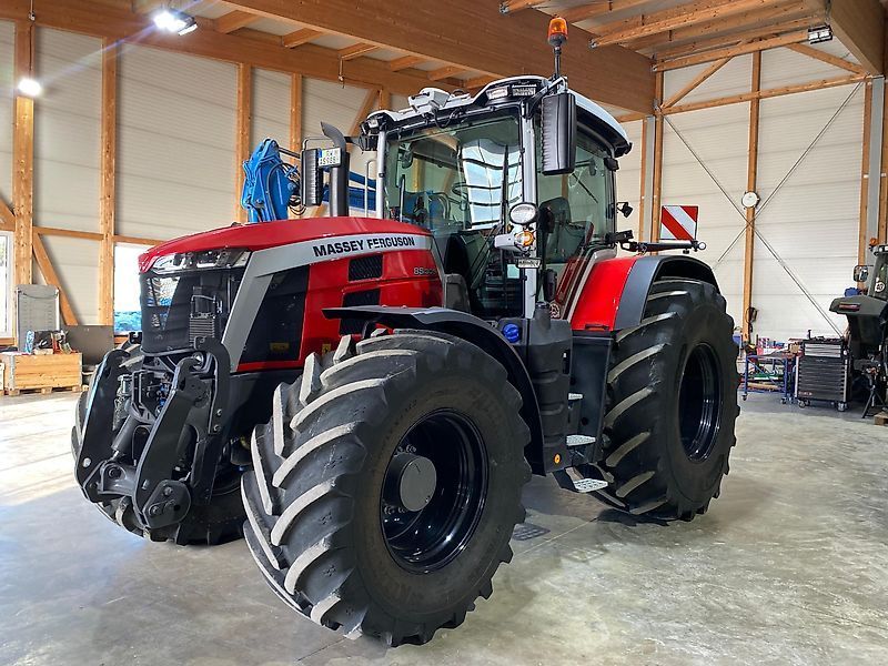 Massey Ferguson 8S.305 Tractor €216,000