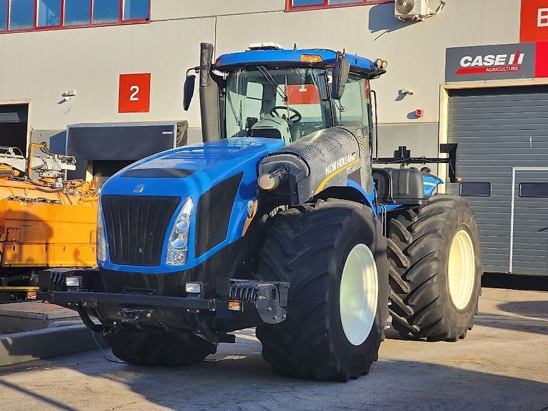 E-FARM: New Holland T9.565 - Tractor - id SGXMXA4 - 119.600 € - Año: 2015 - Horas: 6287,Rumanía