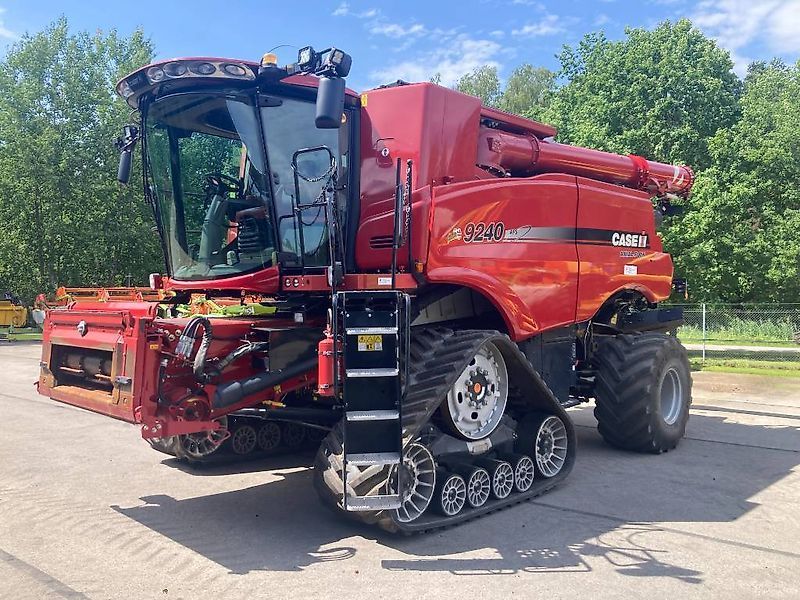 E-FARM: Case IH 9240 - Mähdrescher - id AZR1WR5 - 215.000 € - Baujahr: 2018 - Abgelesene Motorstunden: 1.466,Motorleistung (PS): 634,Lettland