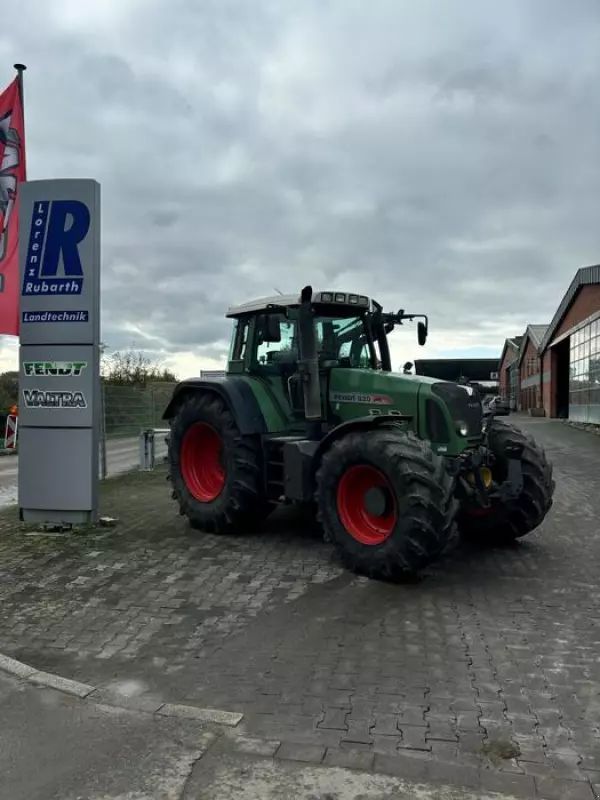 Fendt 820 Vario Tractor €65,000