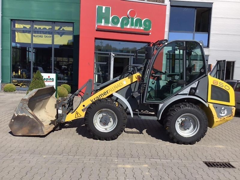 E-FARM: KRAMER 850 - Chargeuse sur pneus - id ZVKS38H - 32 000 € - Année: 2015 - Lecture du nombre d'heure: 2 410,Allemagne
