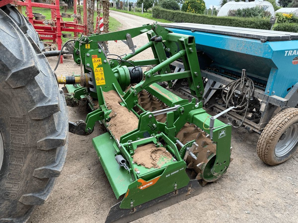 Amazone ke 3001-240 Dirvos purentuvai 18 900 €