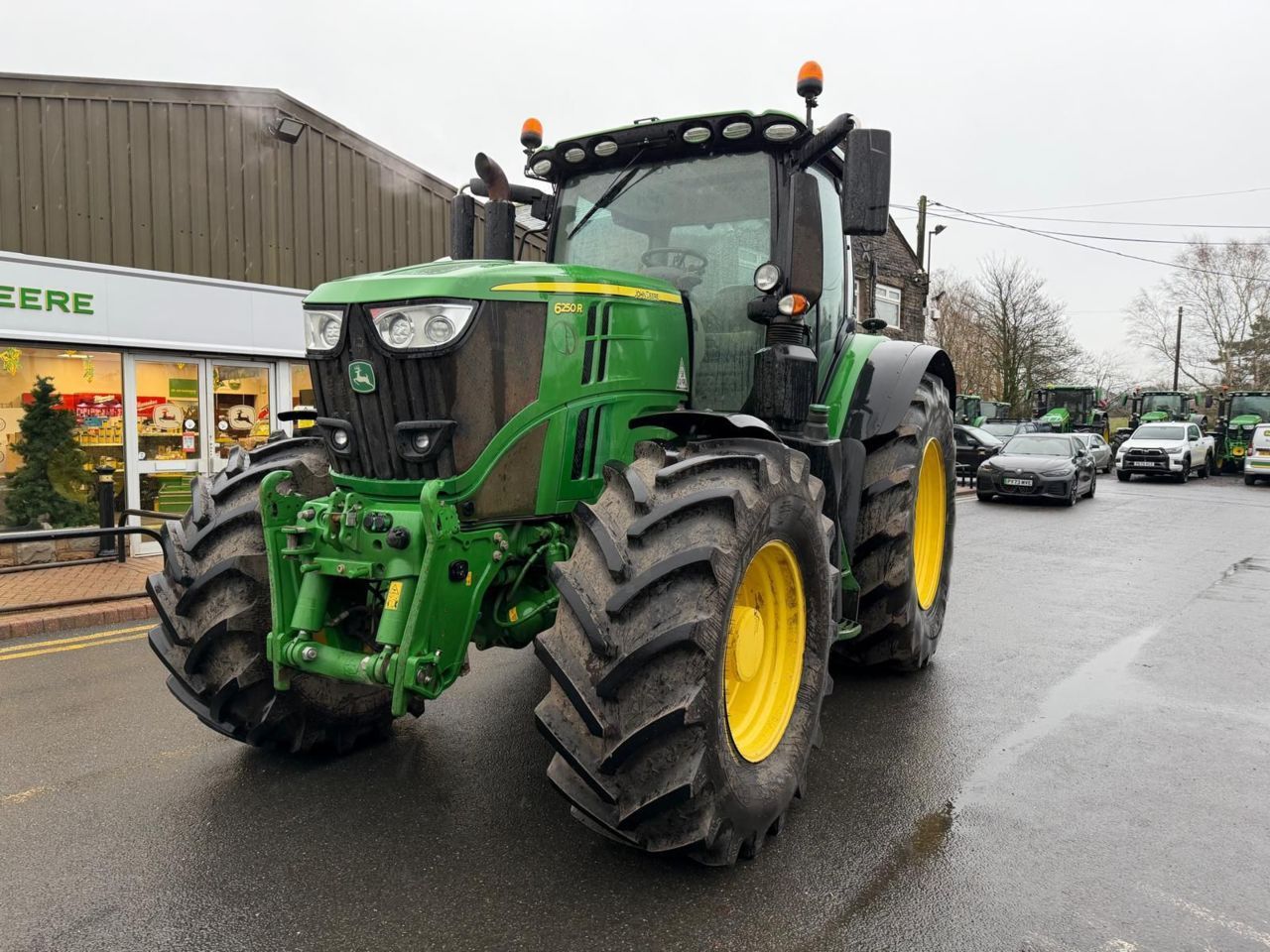 John Deere 6250 R Traktor 112.561 €