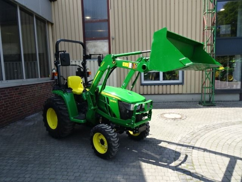 John Deere 3038 E tractor €27,770