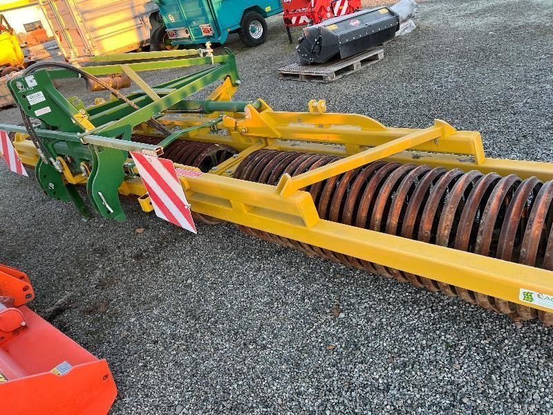 E-FARM: lachaud optiroul - Presses et rouleaux - id U3H3LSS - 11 800 € - Année: 2022 - France