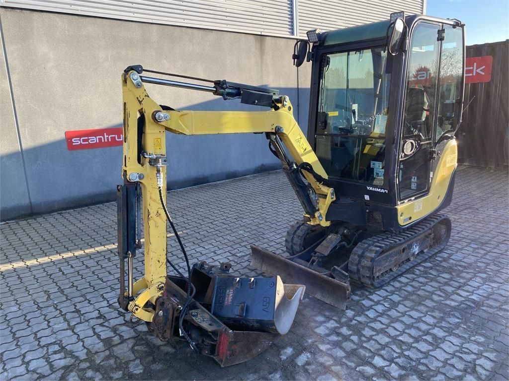 Yanmar SV18 Koparka kołowa