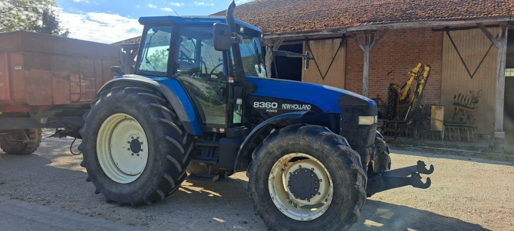 E-FARM: New Holland 8360 - Tractor - id GAZ9YC8 - Año: 1998 - Horas: 8200,Francia