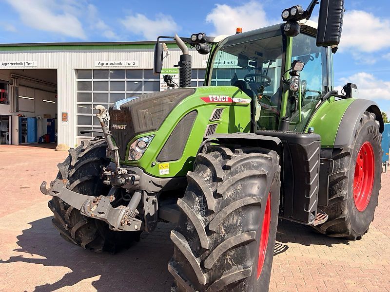 Fendt 724 Vario Profi Plus Τρακτέρ 137.500 €