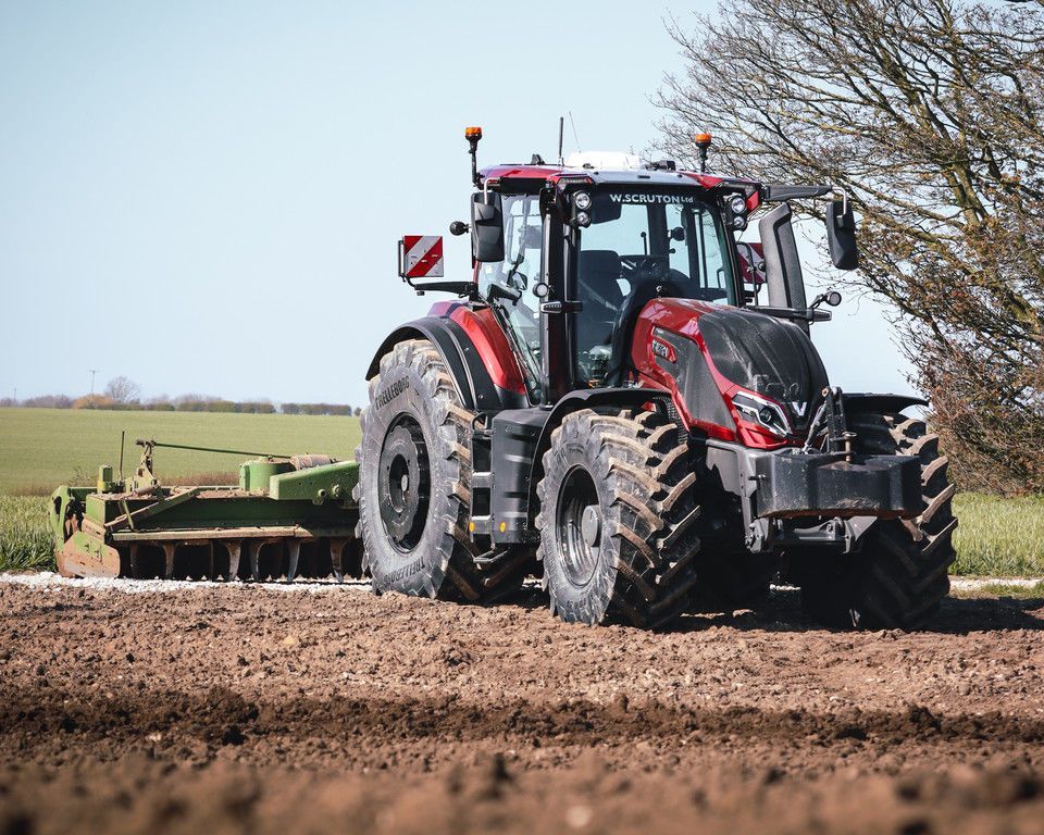Valtra Q 305 Tracteur 170 975 €
