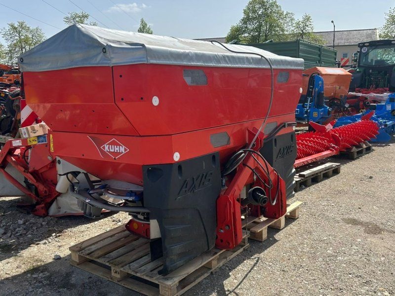 Kuhn axis 40.1 w fertiliserspreaders 8 400 €