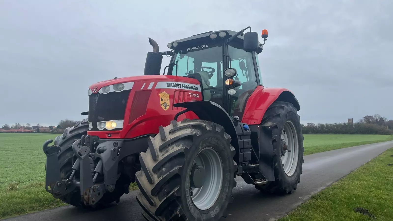 Massey Ferguson 7724 Traktor 67 592 €