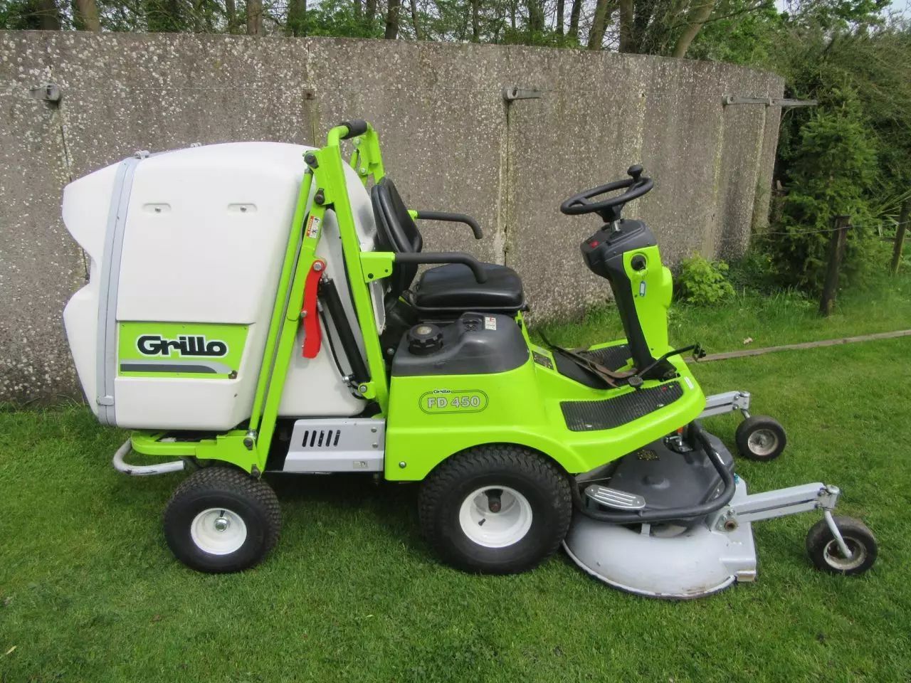 Grillo fd 450 Lawn mower €6,950