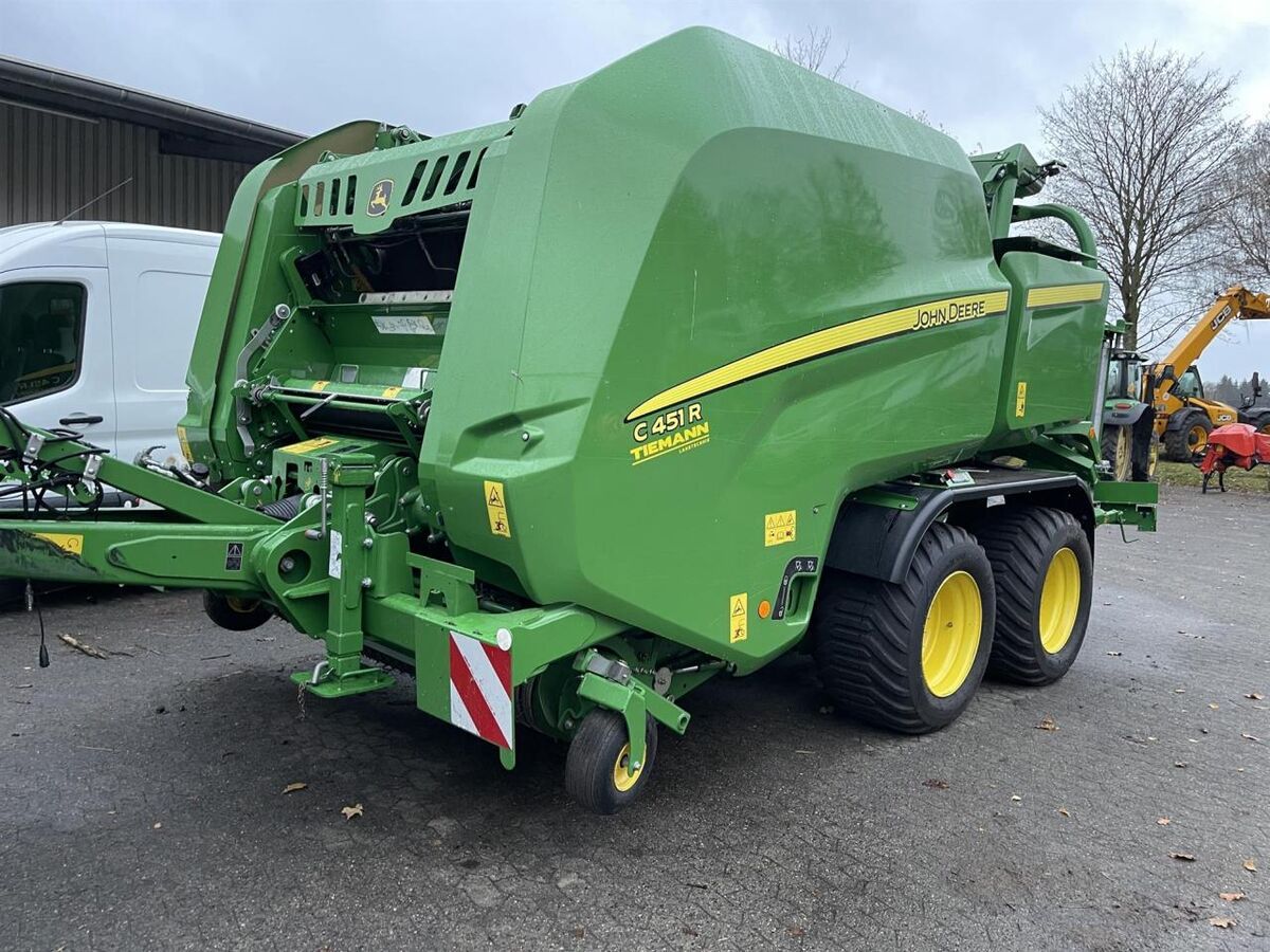 E-FARM: John Deere C451R - Ballenpresse - id KIKQEXS - 75.631 € - Baujahr: 2020 - Deutschland