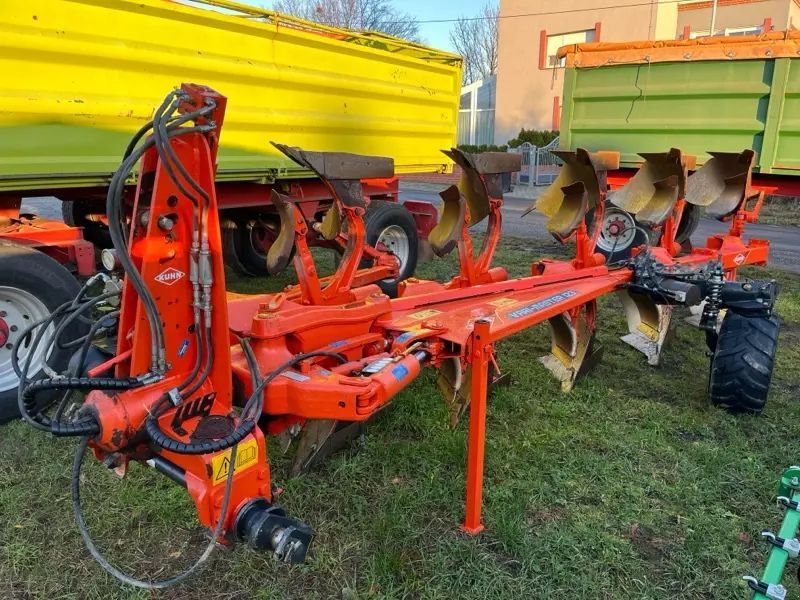 E-FARM: Kuhn vari-master 123 5h - Pflug - id YPPWE9M - 22.000 € - Baujahr: 2016 - Deutschland