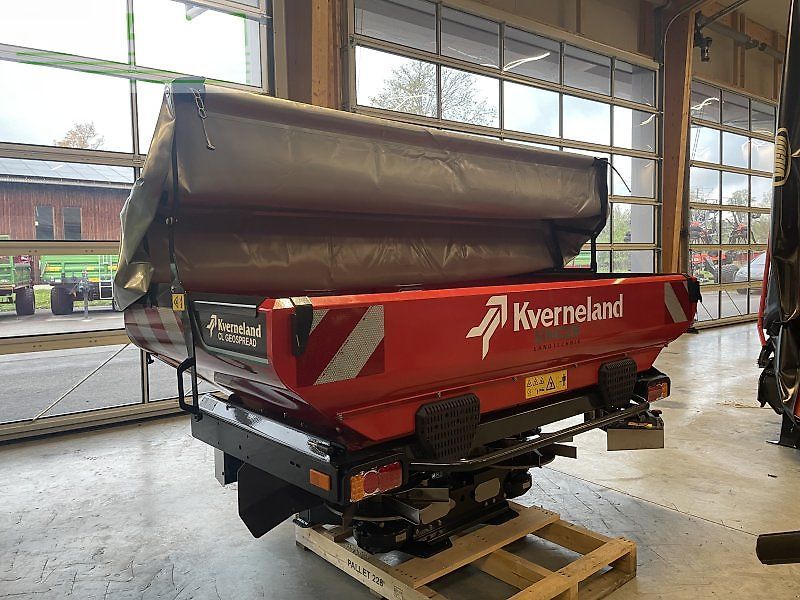 E-FARM: Kverneland exacta cl 1300 geospread - Spandiconcime - id Y5QGSXS - 16.800 € - Anno di costruzione: 2024 - Germania
