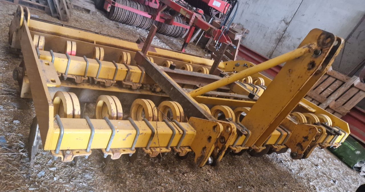 E-FARM: AGRISEM discomulch - Cultivator - id ZISQC33 - €4,200 - Year of construction: 2004 - France