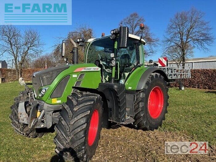 Fendt 724 Vario Profi Plus Tractor €125,000